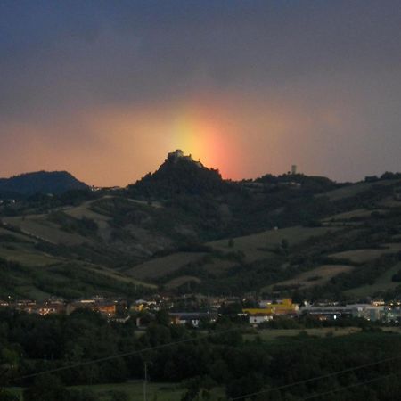 L'Angolo Di Verlano Canossa Exteriör bild