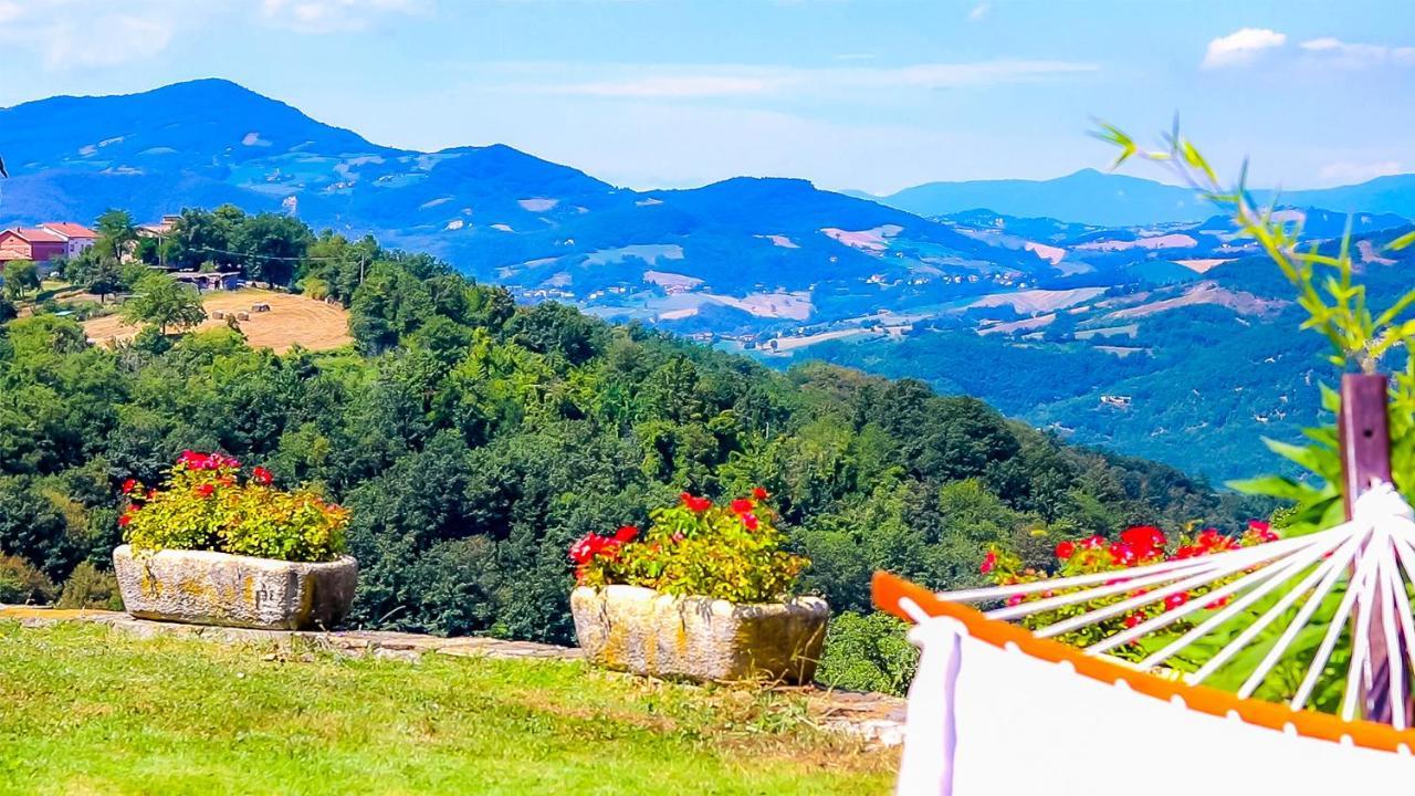 L'Angolo Di Verlano Canossa Exteriör bild